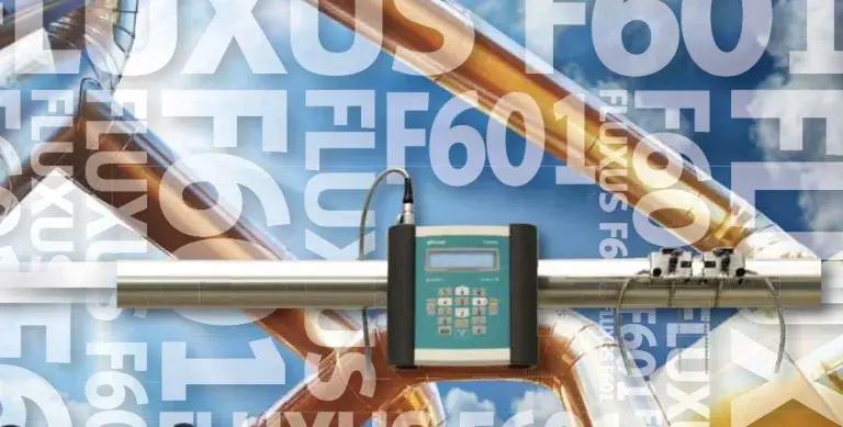 Bezinwazyjny pomiar przepływu brzeczki i wody lodowej bezpośrednio na instalacji