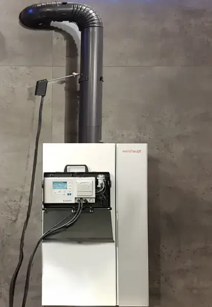 Analizator spalin ecom-CL2 w użyciu