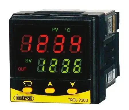 Mikroprocesorowy regulator PID temperatury TROL 9300