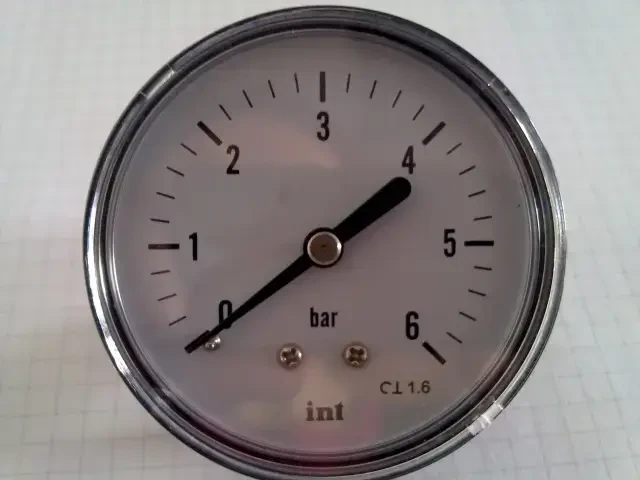 Manometr ciśnienia standardowy tylny Manometr ciśnienia standardowy tylny