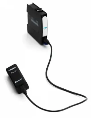 Bezprzewodowa komunikacja oraz konfiguracja między przetwornikiem temperatury a smartfonem