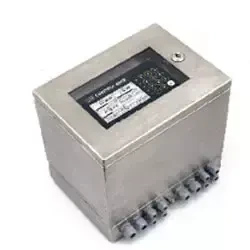 Konwerter C4000 w obudowie ze stali nierdzewnej Konwerter C4000 w obudowie ze stali nierdzewnej