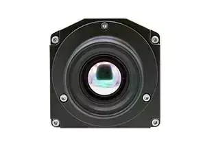 Widok z przodu kamery termowizyjnej - optyka MWIR 640 Widok z przodu kamery termowizyjnej - optyka MWIR 640